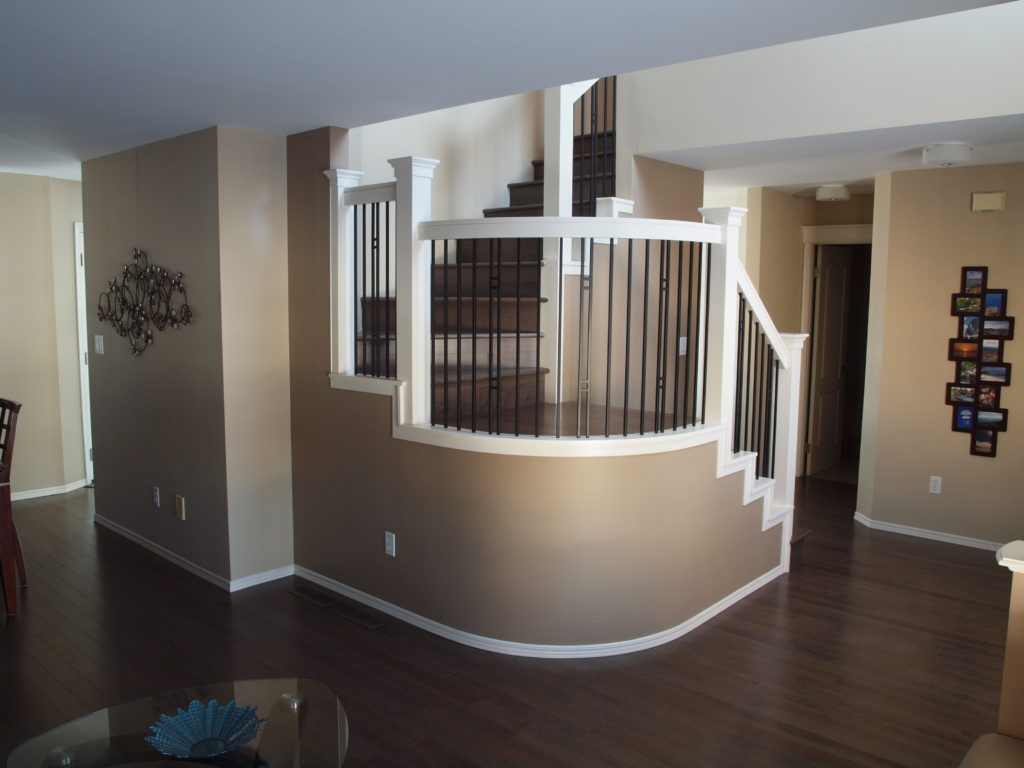 residential hardwoods - livingroom to staircase